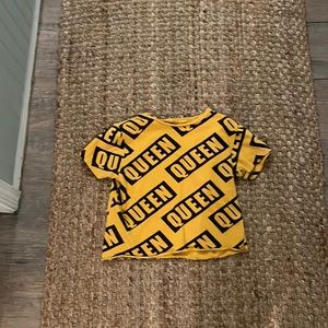 Work out shirt super cute doesn’t fit my body right